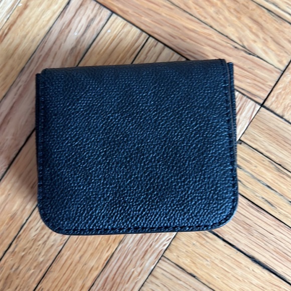 Michael Kors Coin Case - Picture 2 of 3